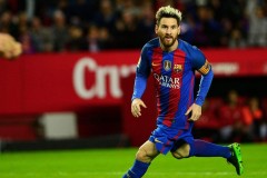 马竞球员阿尔瓦雷斯任意球进球引规则争议